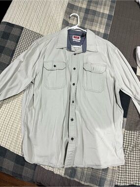 Wrangler Light Gray Men's Button-Front Shirt Jacket